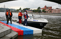 Модульный пластиковый причал 2FLOAT на Москва-реке