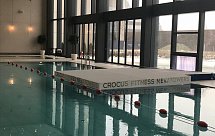 Аренда плавучей площадки для мероприятия в бассейне CROCUS FITNESS NEVATOWERS