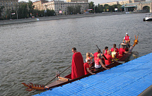 Причал для лодок-драконов на Москва-реке